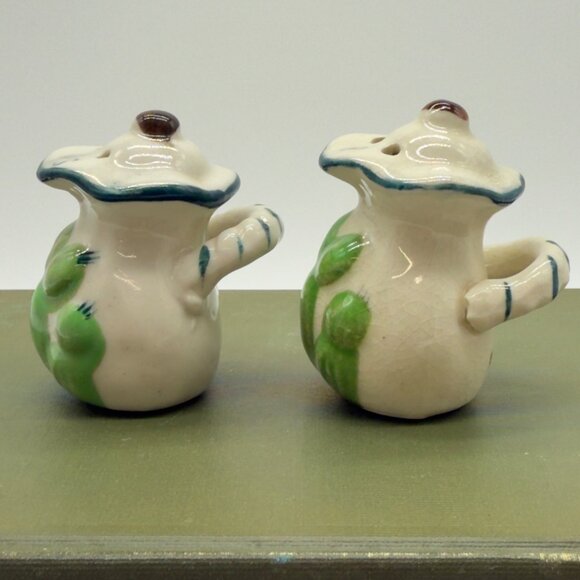 Vtg Miniature Ceramic Jug Cactus Salt Pepper Shakers Made in Japan Southwest - Picture 2 of 9